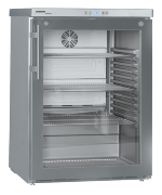 Spacious display cooler