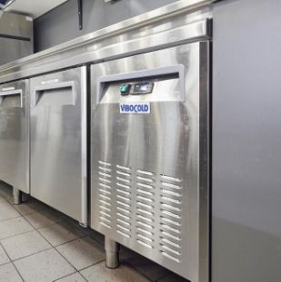 Gastro-freezer counter.